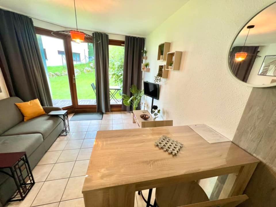 Joli Studio Cosy, Vue Magnifique Et Terrasse Privee Gérardmer Esterno foto
